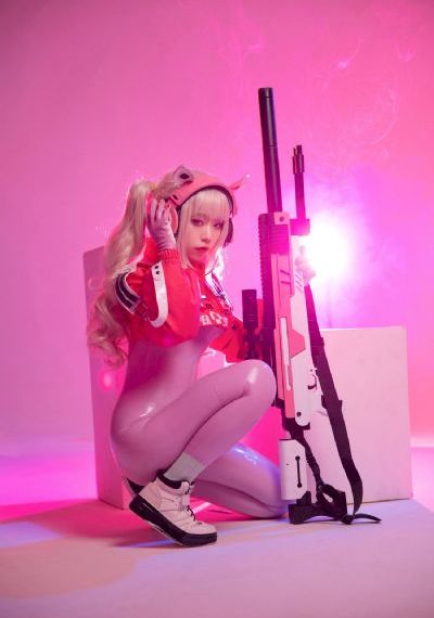 美人无泪